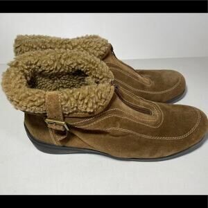 EASY SPIRIT WOMENS “BOOTIE” SIZE 9